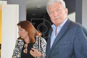 Reunión de los candidatos nacionalistas (NC) con la directiva del colectivo vecinal del Valle de los Nueve (Foto TA)